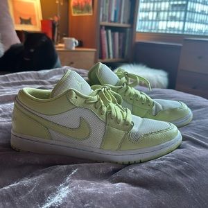 Jordan 1 Low Limelight